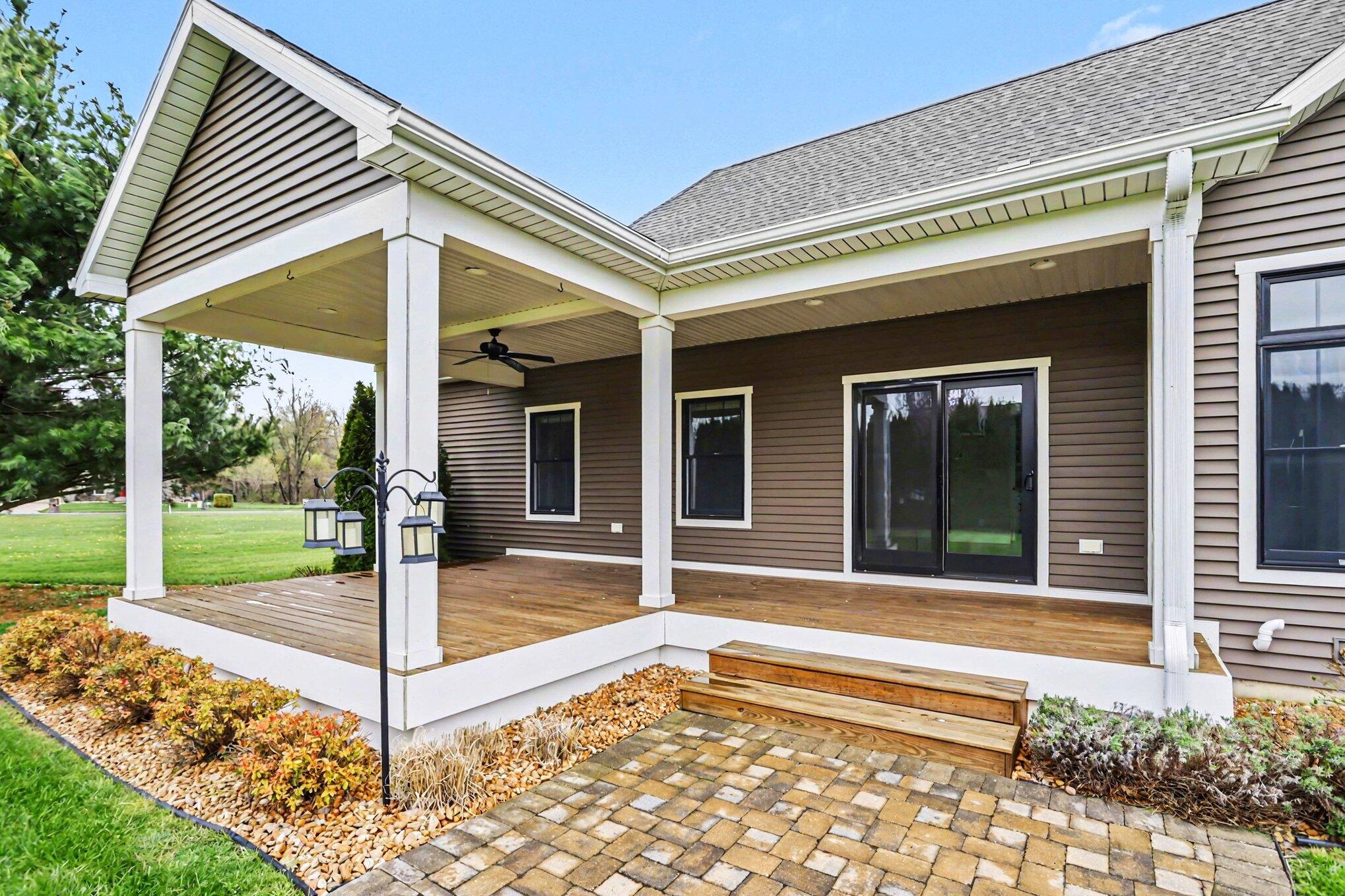 487 Wittenberg Path St. Joseph, MI 49085 - Photo 21 of 26 024_file_1197