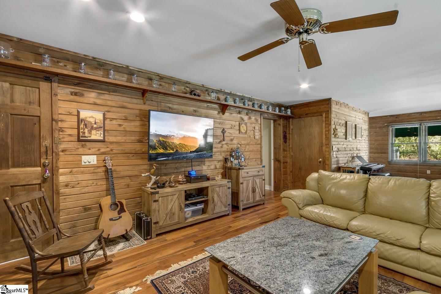 602 Shackleburg Road Anderson, SC 29621 - Photo 8 of 35