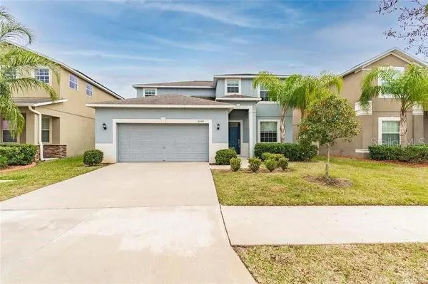 a front view of house with yard