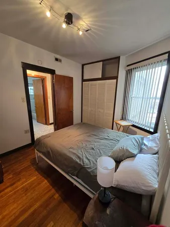 $2,000 | 5114 North Ashland Avenue, Unit 2, Chicago, IL 60640
