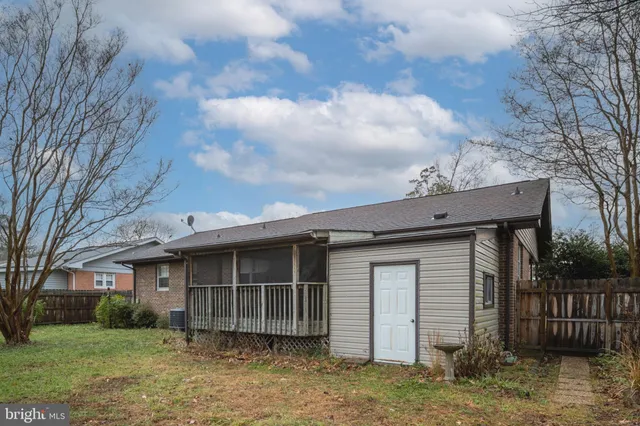 $339,900 | 128 11th Street, Colonial Beach, VA 22443