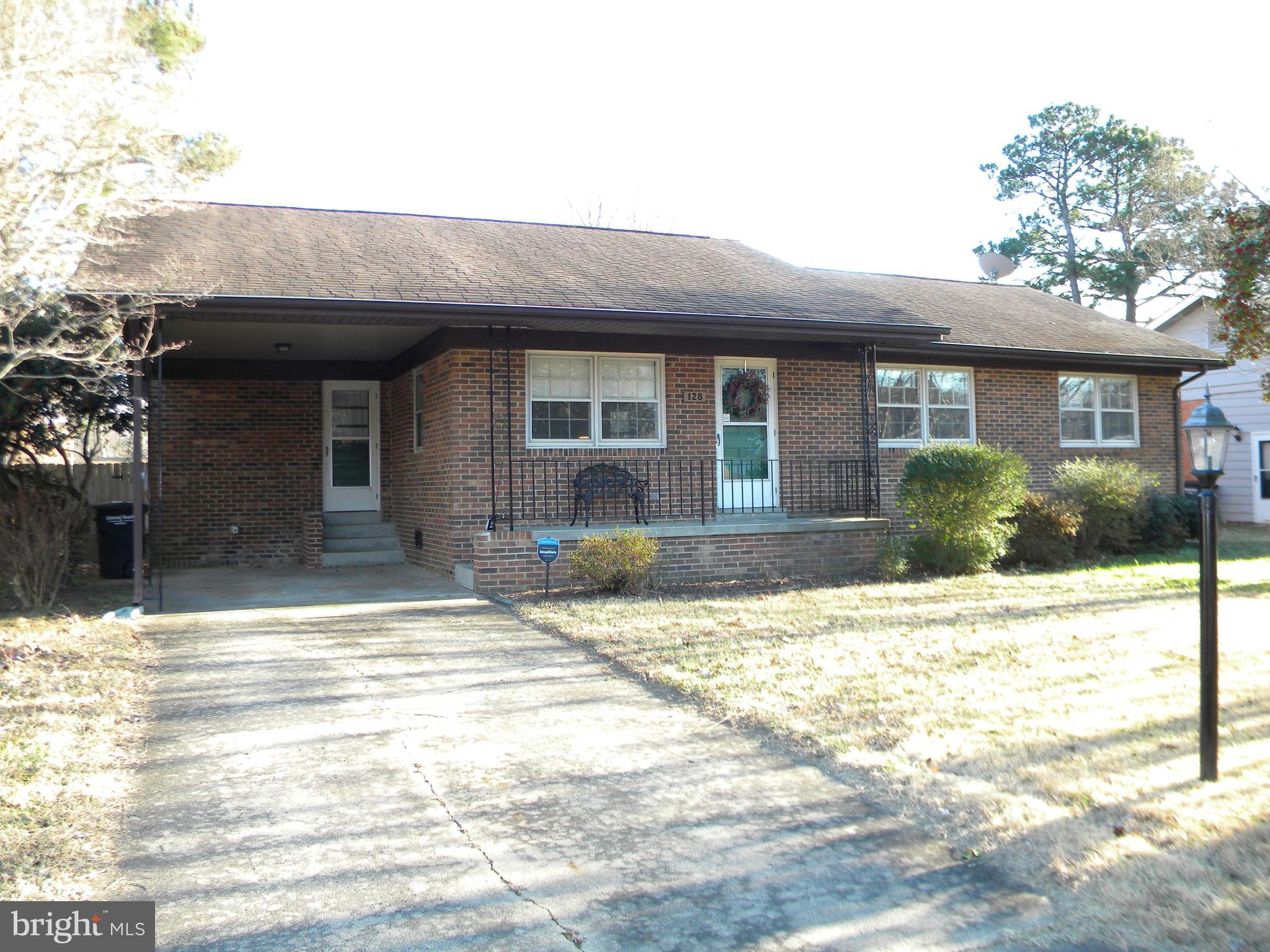 128 11th Street Colonial Beach, VA 22443 - Photo 58 of 80 a house view with a outdoor space