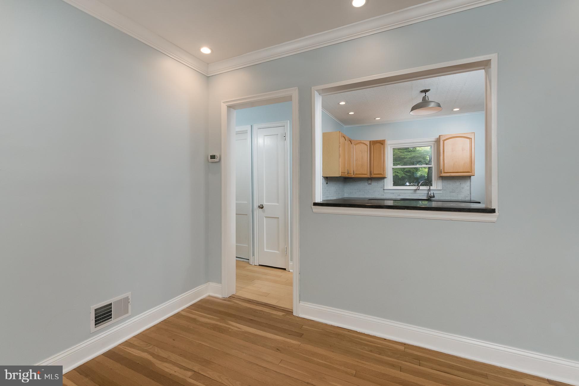 1204 Lower Ferry Road Ewing, NJ 08618 - Photo 3 of 13 Living Room - 13x16
