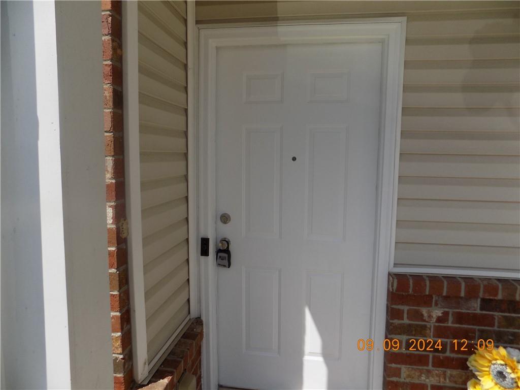 5509 Sable Way Atlanta, GA 30349 - Photo 3 of 37 a view of a bathroom