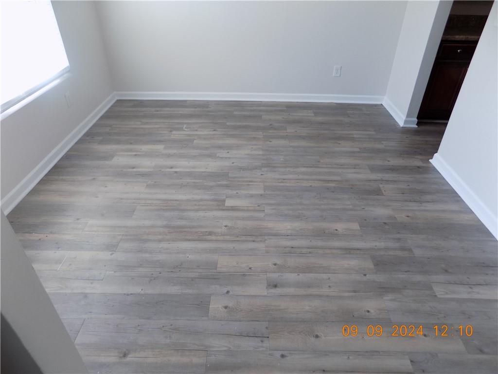 5509 Sable Way Atlanta, GA 30349 - Photo 5 of 37 a view of a room