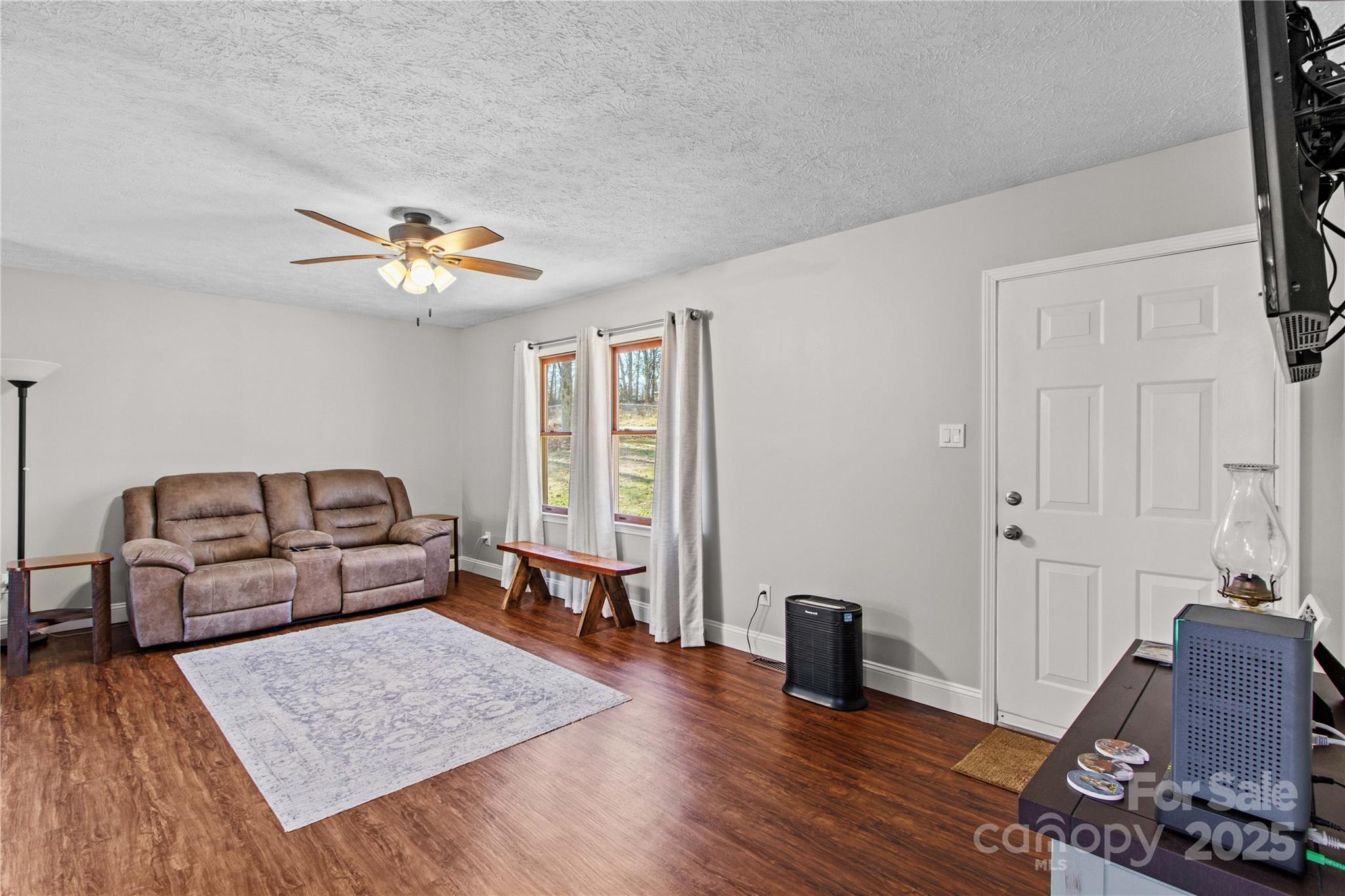 797 Chief Thomas Road Harmony, NC 28634 - Photo 6 of 35 Gallery Image 6