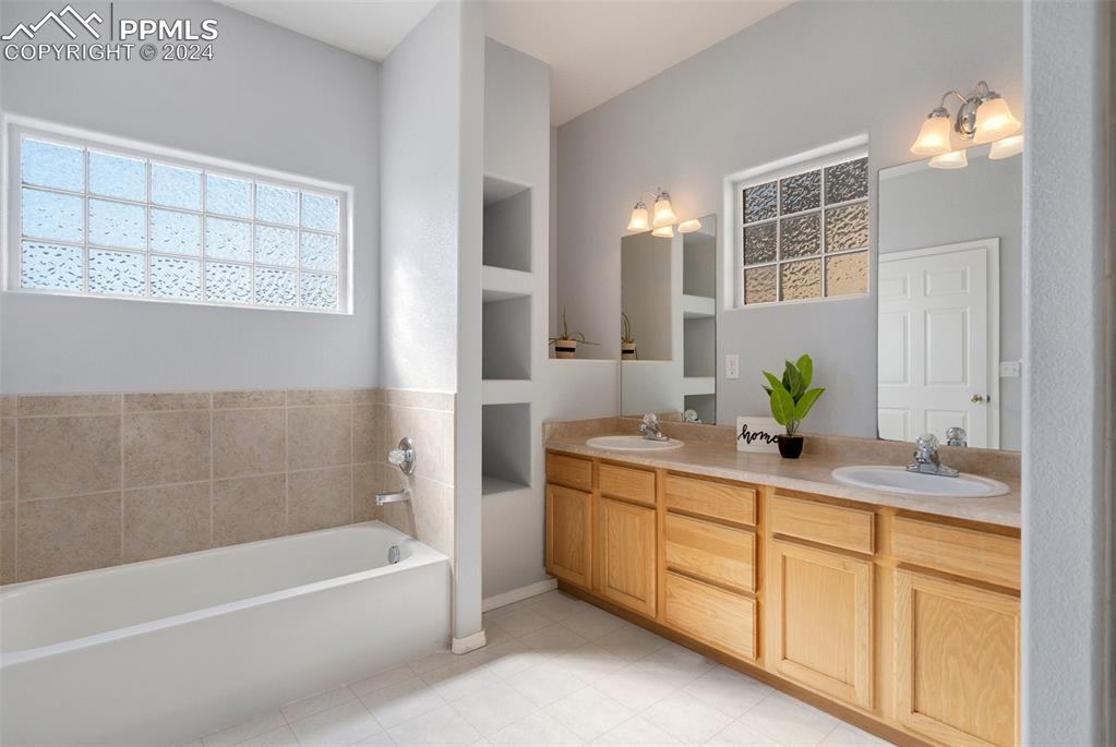 6475 Perfect View Colorado Springs, CO 80919 - Photo 17 of 33