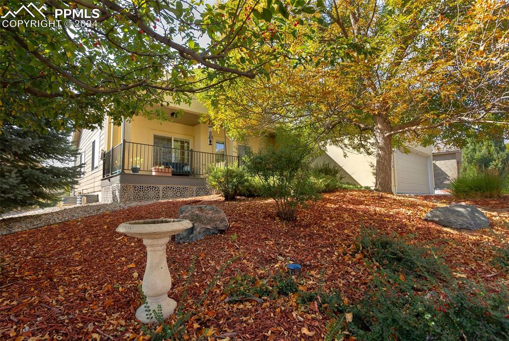 6475 Perfect View Colorado Springs, CO 80919 - Photo 5 of 33