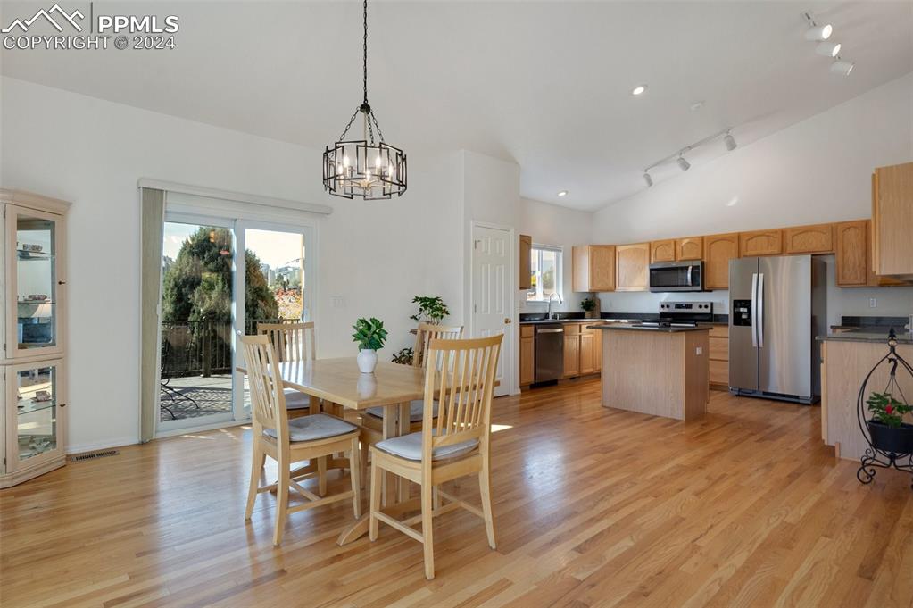 6475 Perfect View Colorado Springs, CO 80919 - Photo 10 of 33