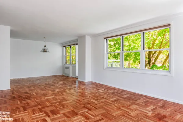$509,000 | 3935 Blackstone Avenue, Unit 3C | Riverdale