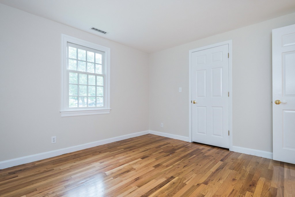 119 Jericho Road, Unit 119 Weston, MA 02493 - Photo 29 of 41