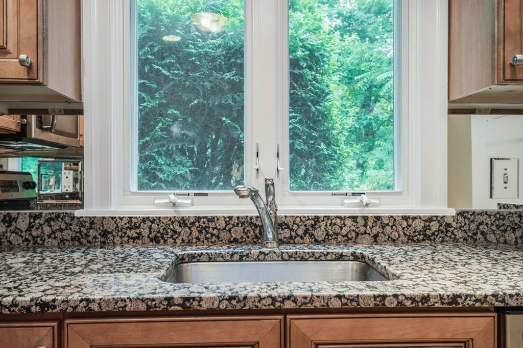 119 Jericho Road, Unit 119 Weston, MA 02493 - Photo 3 of 41