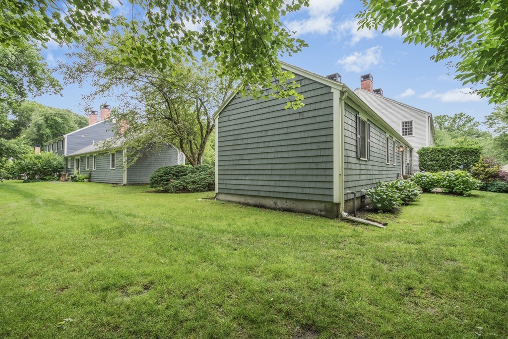 119 Jericho Road, Unit 119 Weston, MA 02493 - Photo 37 of 41
