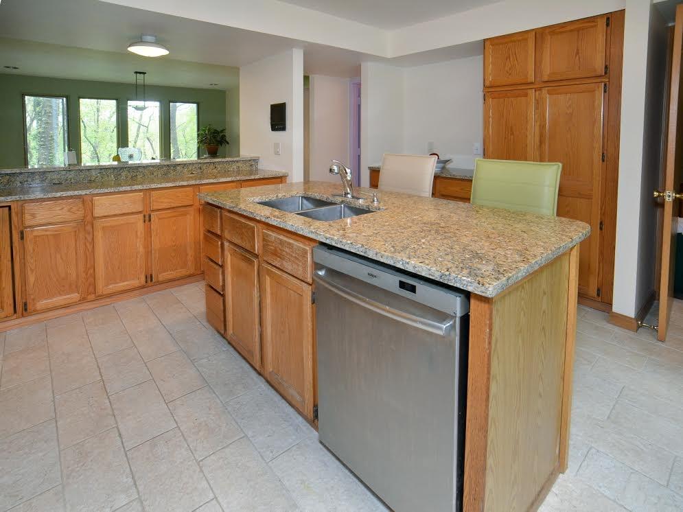 16 Niagara Road Pittsburgh, PA 15221 - Photo 13 of 24 Breakfast Island and Pantry