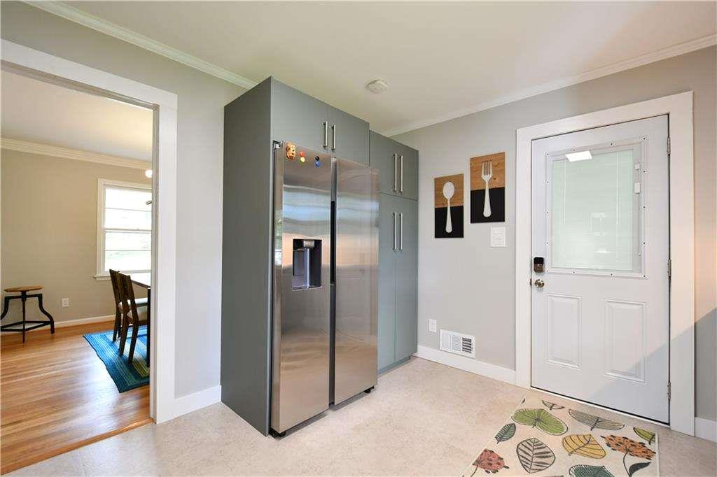 2877 Cartwright Drive Decatur, GA 30033 - Photo 4 of 19 a view of livingroom furniture and empty room