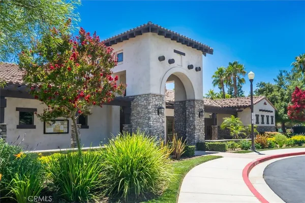 a view of a house with a big yard