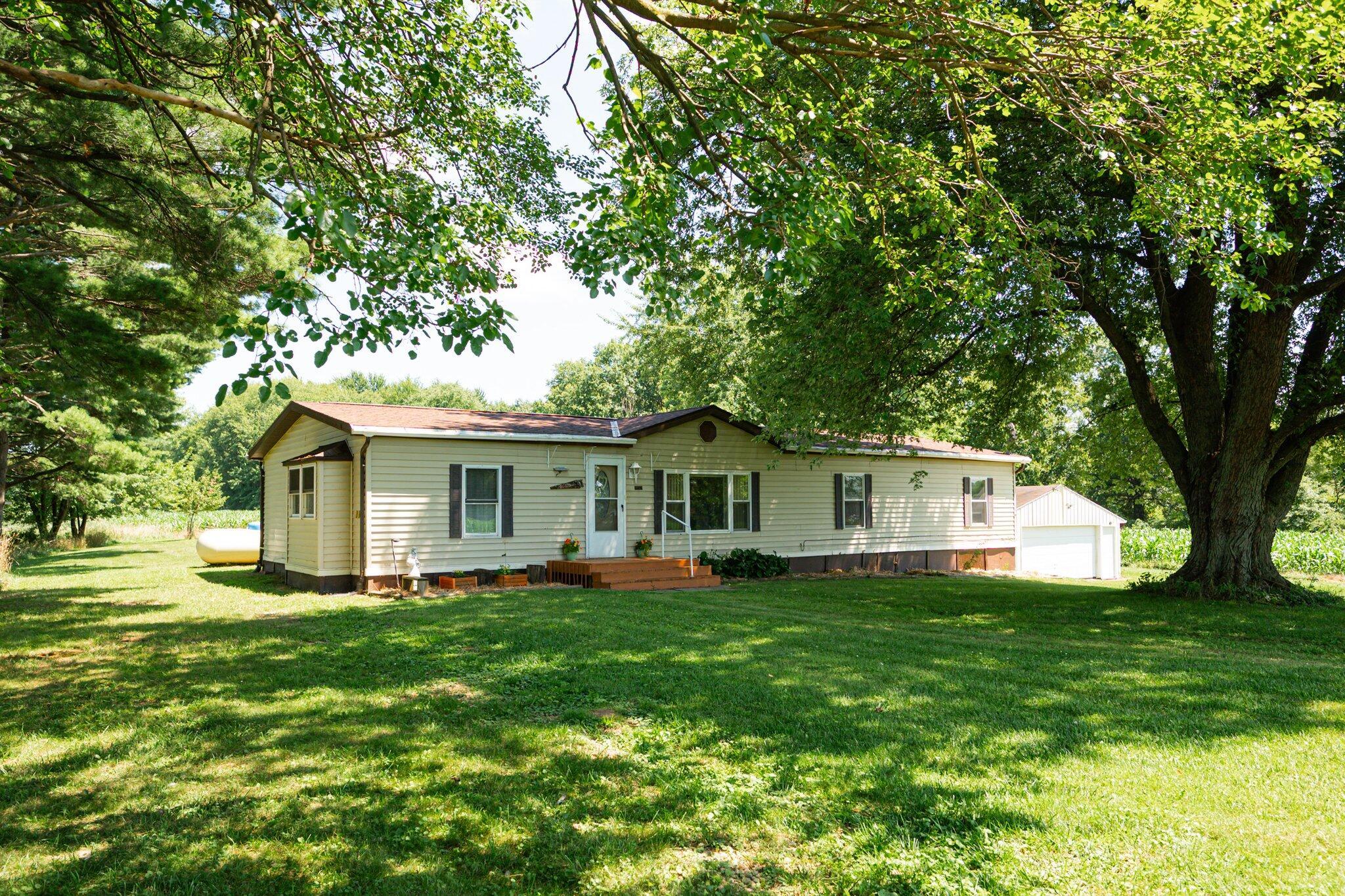 10662 Tarlton Road St. Louisville, OH 43071 - Photo 15 of 61 2-web-or-mls-10662 Tarlton Rd-2