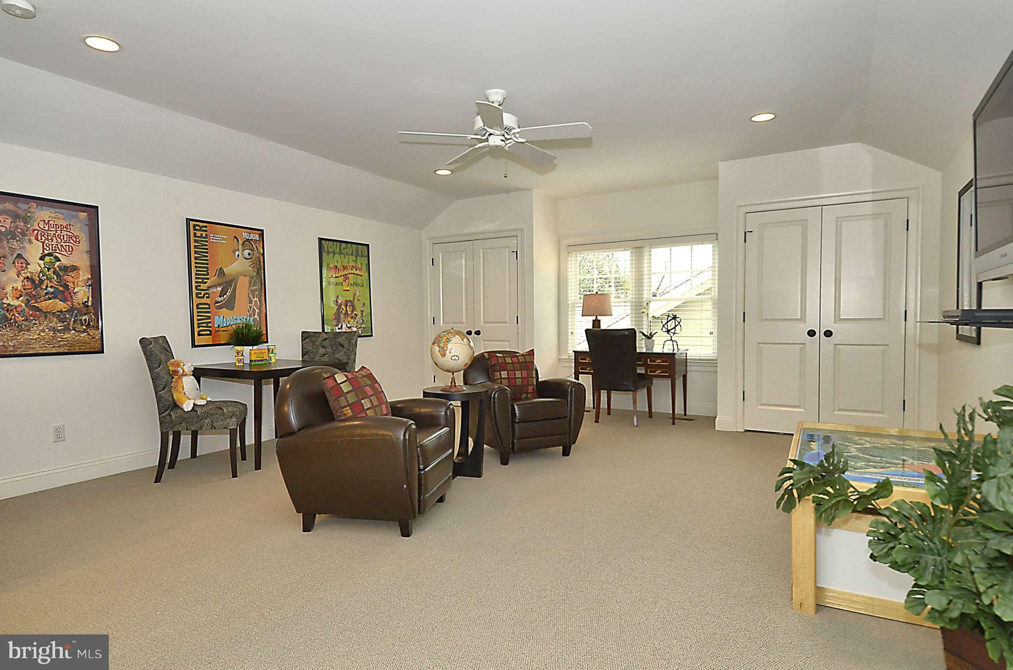 7104 Exeter Road Bethesda, MD 20814 - Photo 11 of 11 Interior (General)