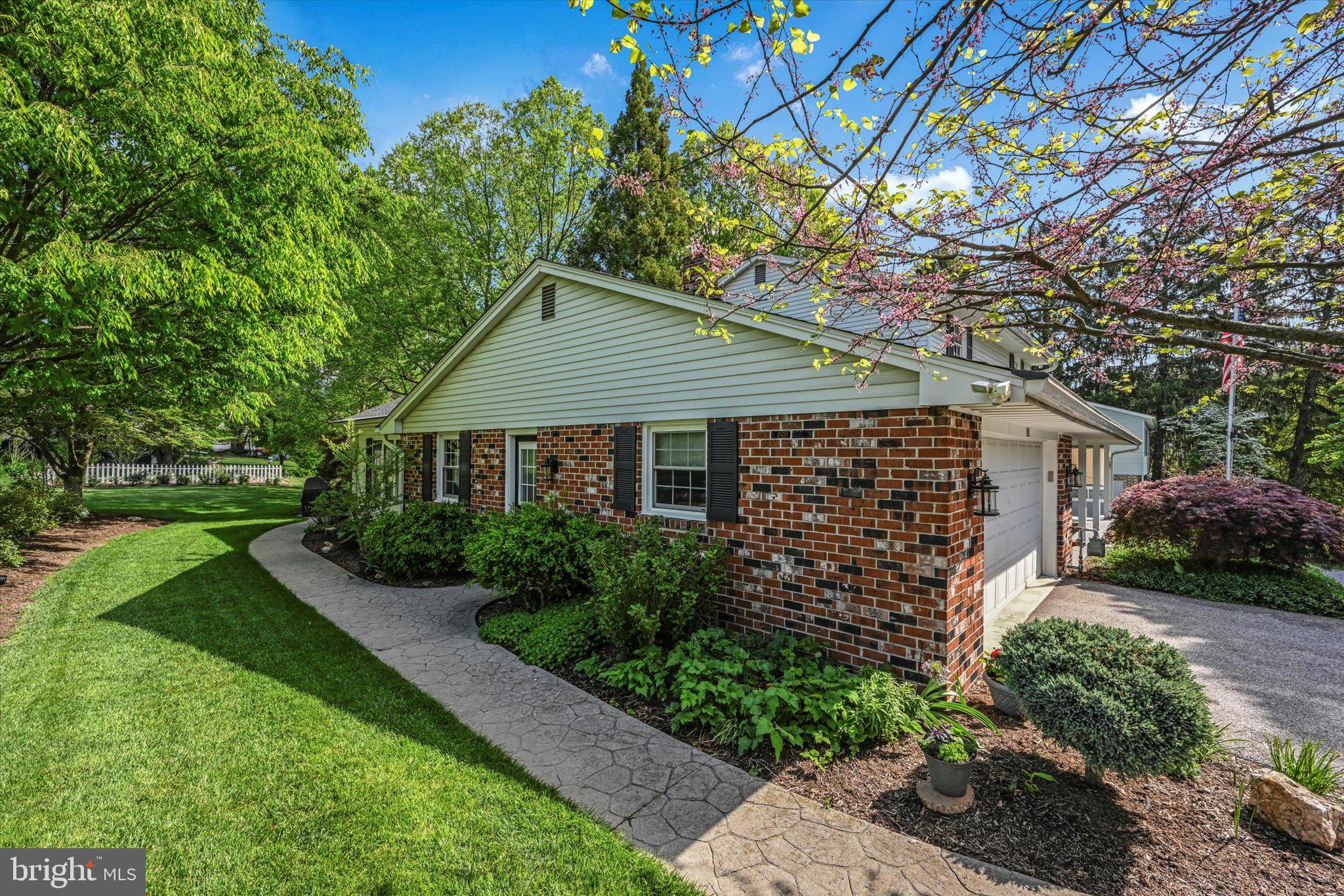 805 Ridgewood Road York, PA 17406 - Photo 12 of 43 Gallery Image 12