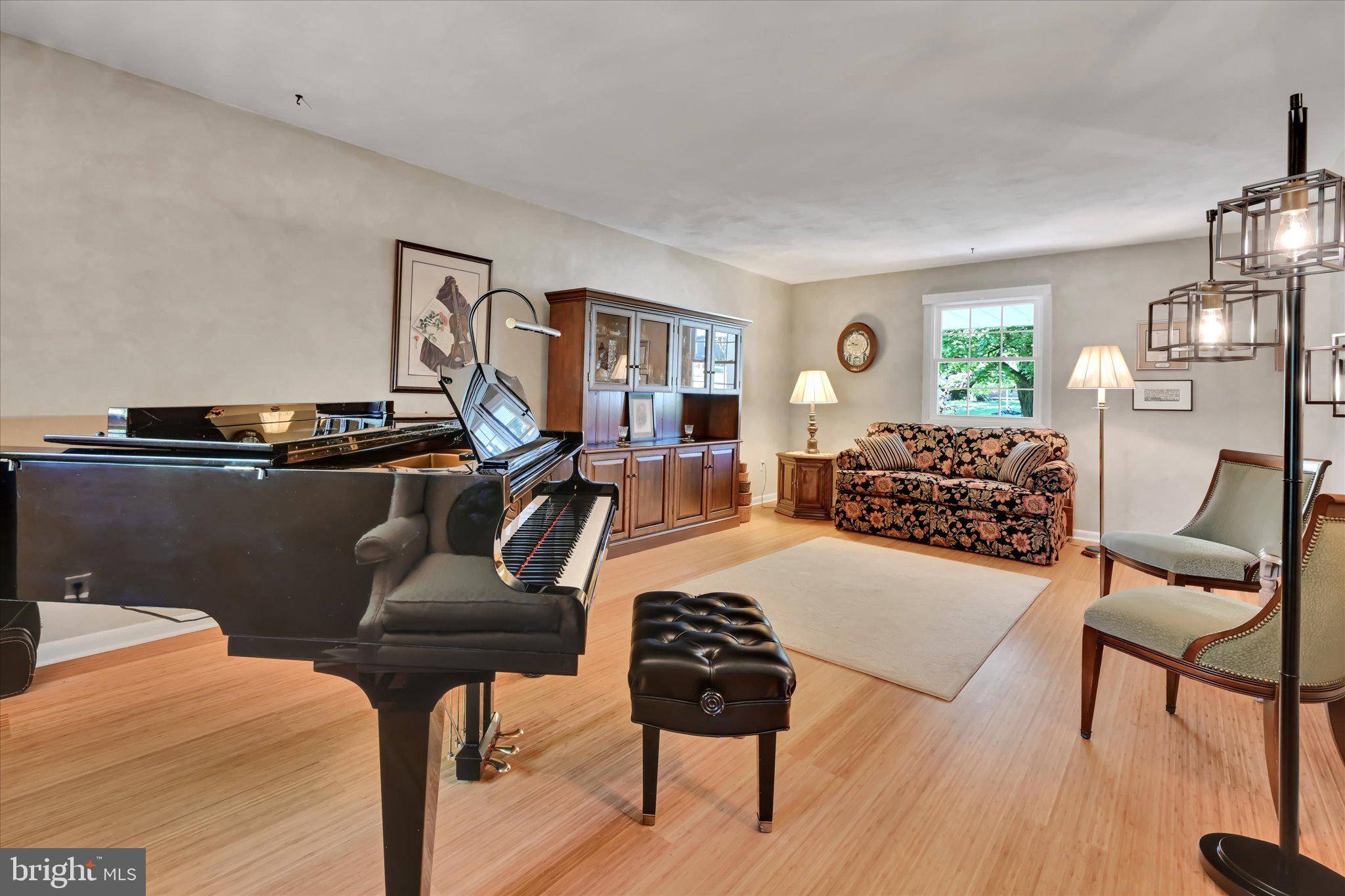 805 Ridgewood Road York, PA 17406 - Photo 14 of 43 Gallery Image 14