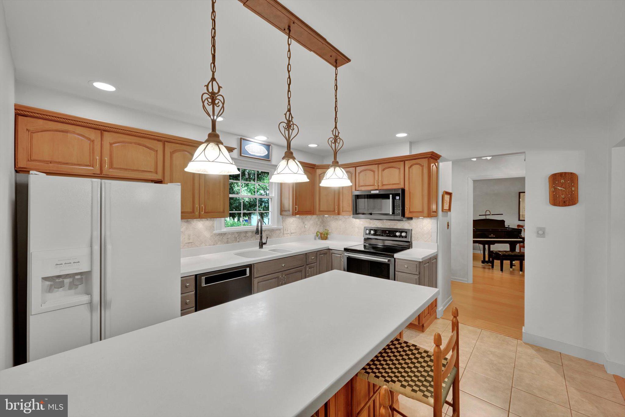 805 Ridgewood Road York, PA 17406 - Photo 16 of 43 Gallery Image 16
