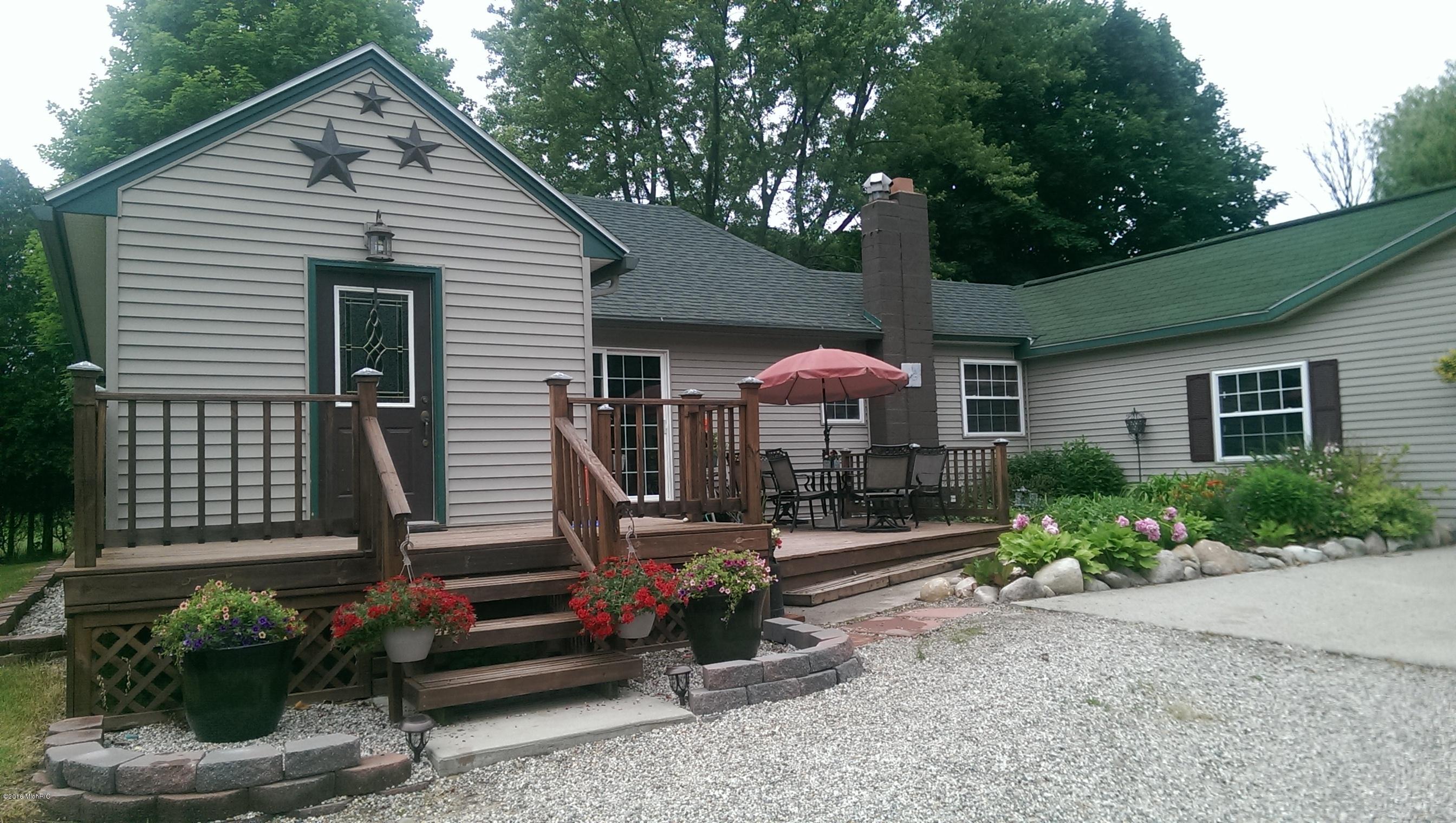 7552 Townline Road Lakeview, MI 48850 - Photo 1 of 19 IMAG1687