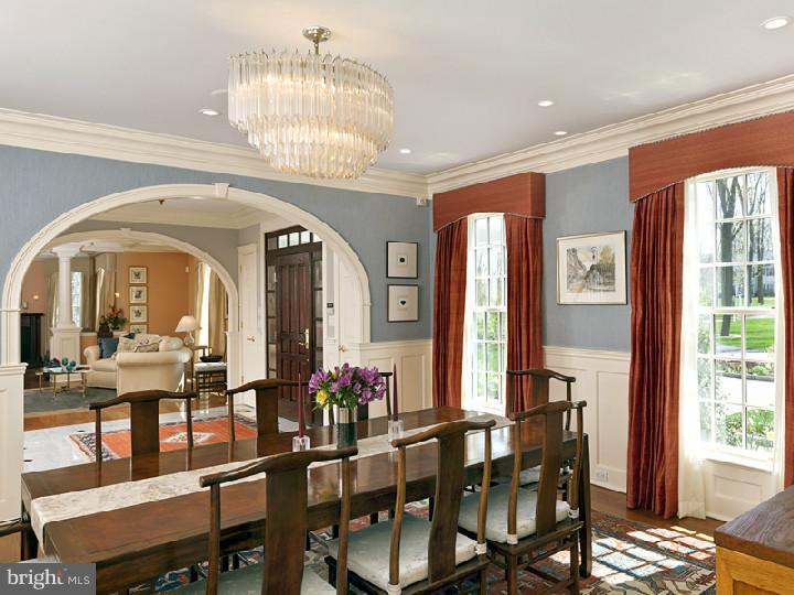 8 Stout Road Princeton, NJ 08540 - Photo 4 of 25