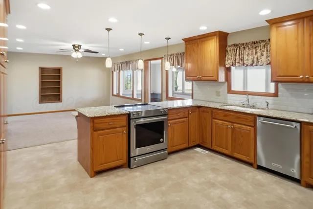 $298,000 | 2495 Highway 60, Friona, TX 79035