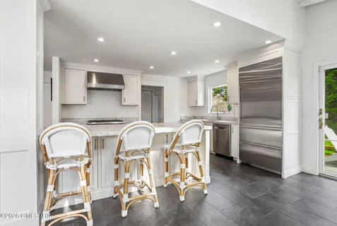 $10,500 | 8 Potter Drive, Old Greenwich, CT 06870