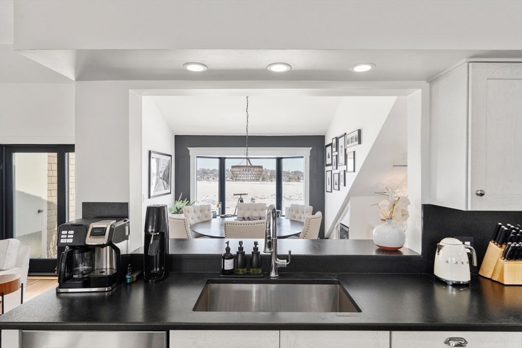 21 Harbourside Road, Unit 26 Quincy, MA 02171 - Photo 3 of 39