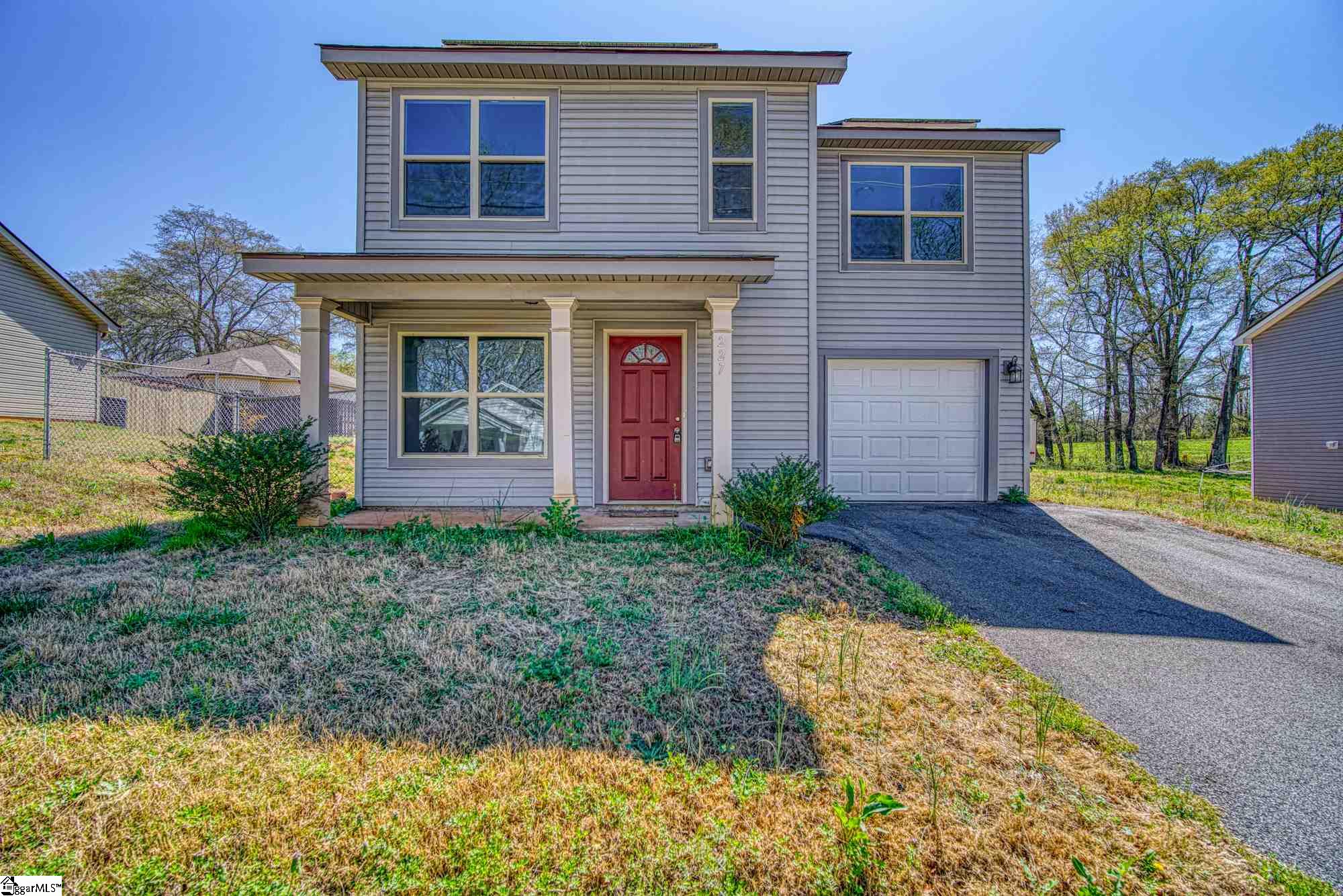 227 Crescent Circle Duncan, SC 29334 - Photo 1 of 30 Gallery Image 1