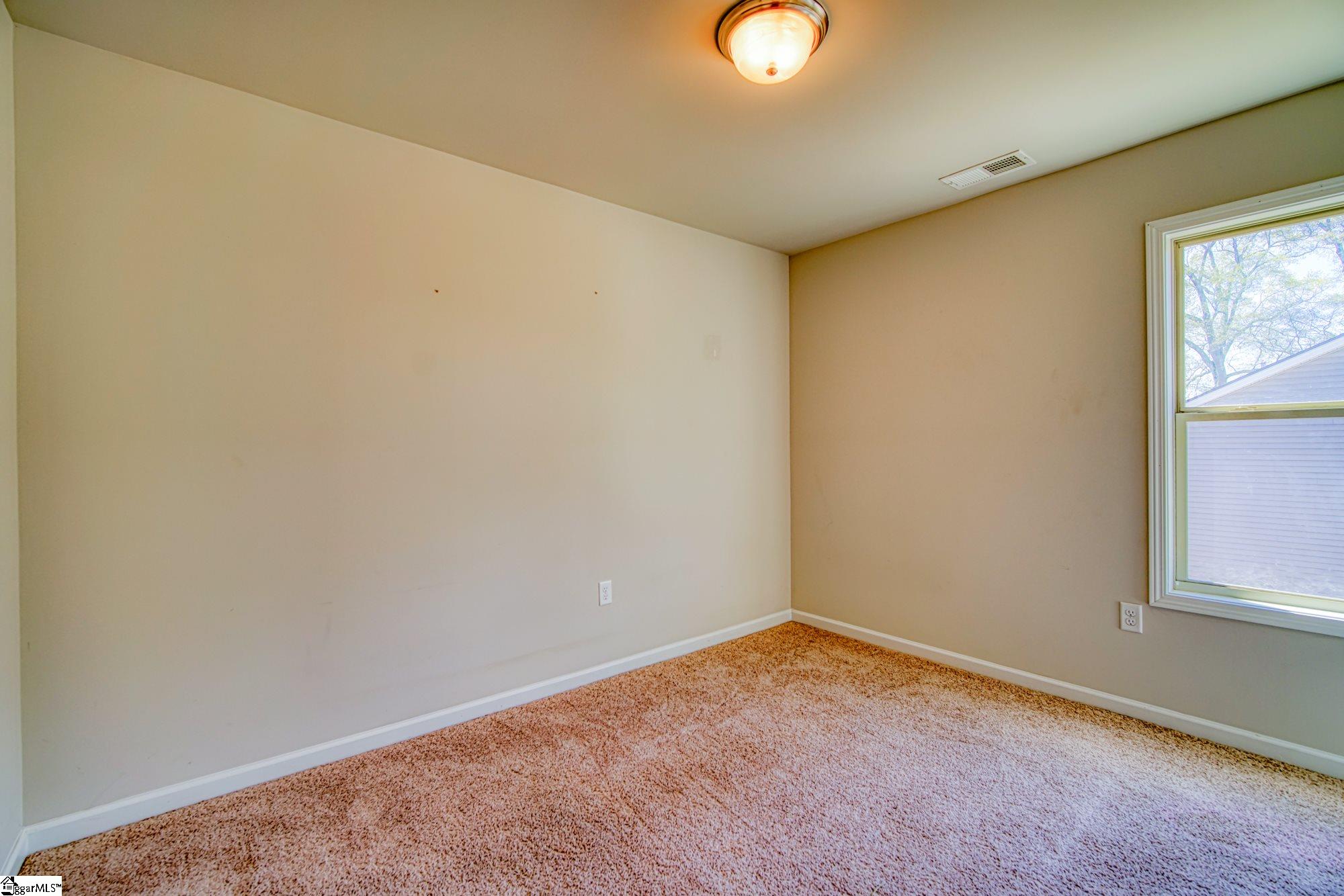 227 Crescent Circle Duncan, SC 29334 - Photo 19 of 30 Gallery Image 19