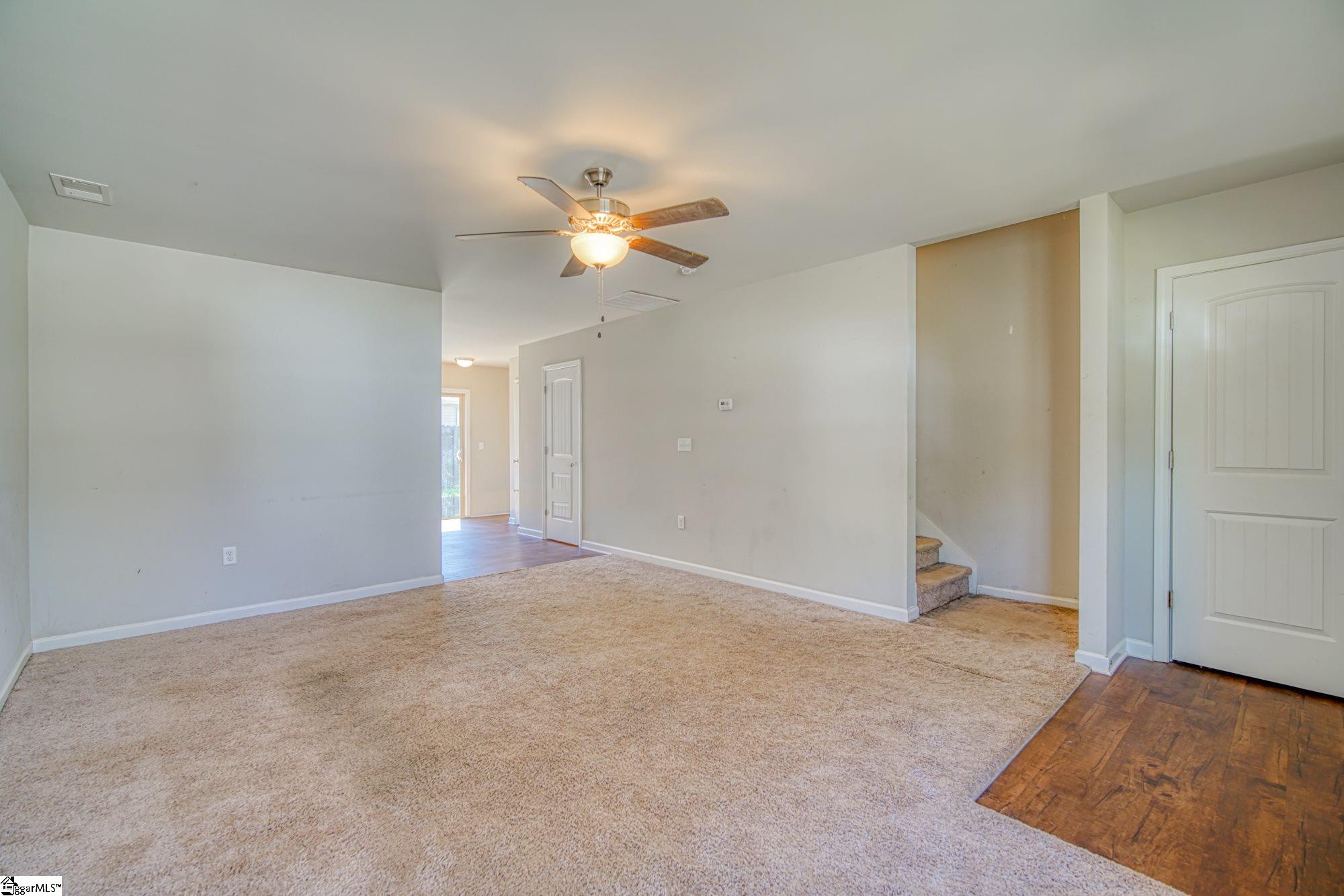 227 Crescent Circle Duncan, SC 29334 - Photo 3 of 30 Gallery Image 3