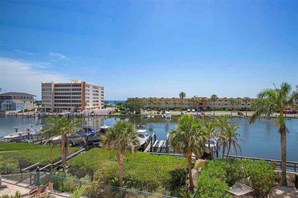 9122 Midnight Pass Road, Unit 34 Sarasota, FL 34242 - Photo 33 of 61