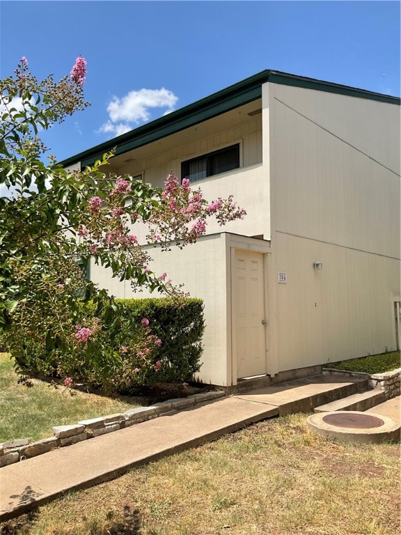 6718 Silvermine Drive, Unit 704 Austin, TX 78736 - Photo 1 of 20 a view of a garden