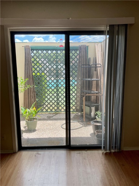 6718 Silvermine Drive, Unit 704 Austin, TX 78736 - Photo 9 of 20 a view of lot of window