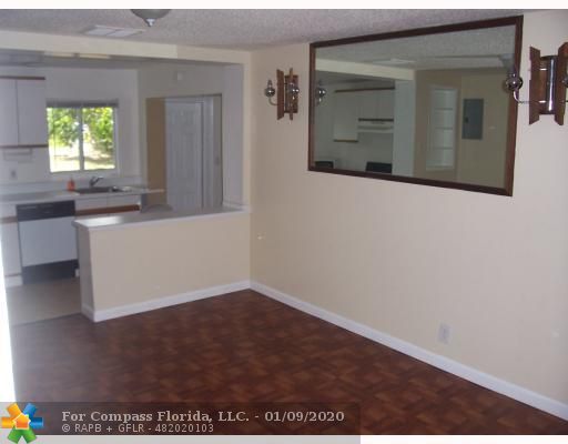 38 Allen Road Hollywood, FL 33023 - Photo 7 of 10 Dining Room