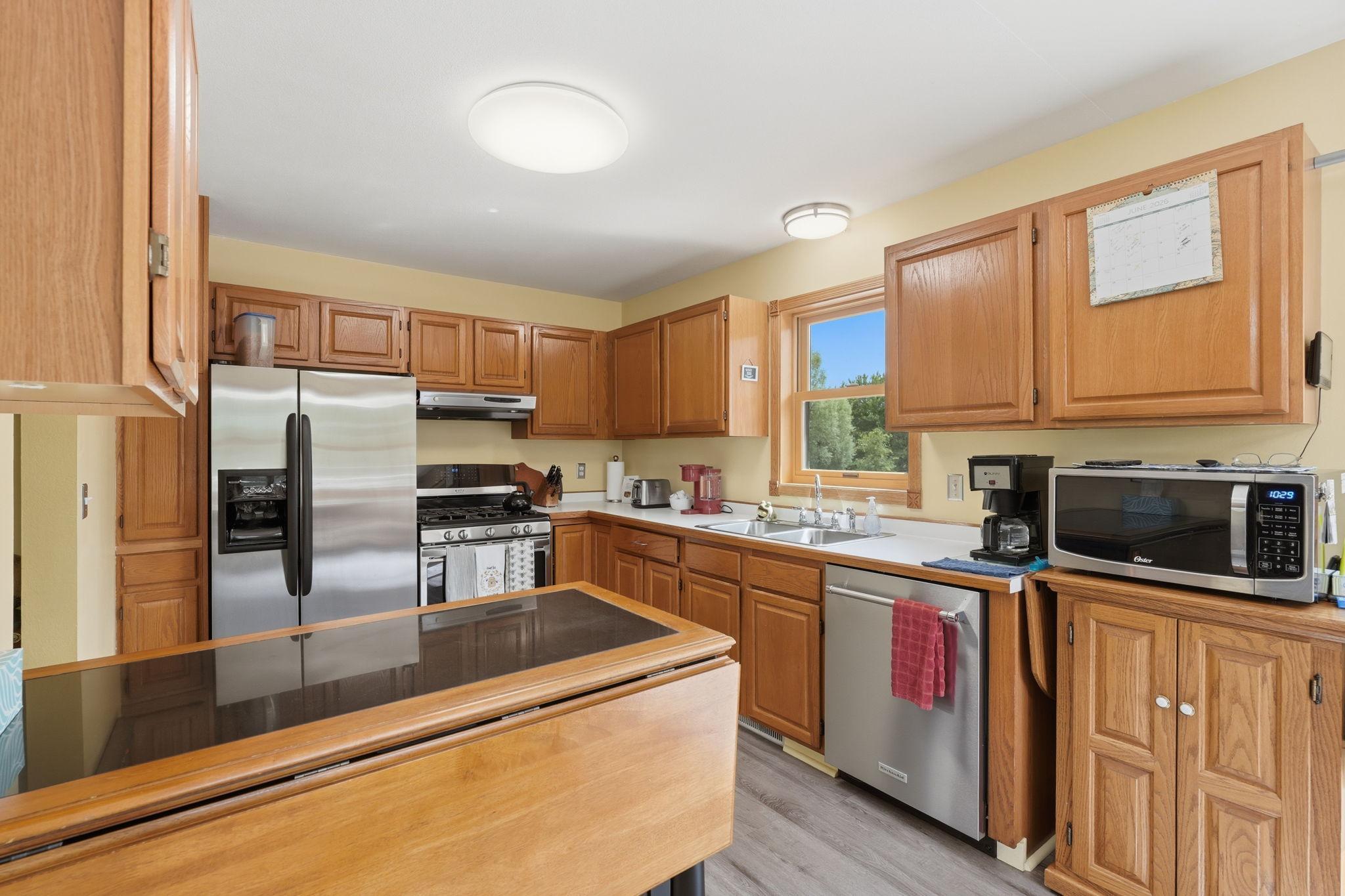483 Prairie Lane Hudson, WI 54016 - Photo 6 of 25
