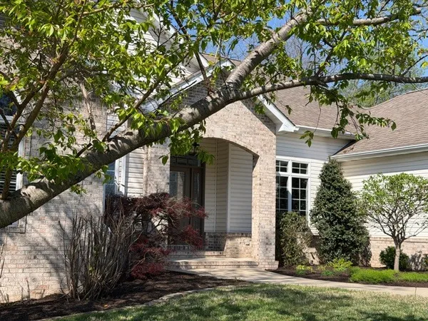 $570,000 | 3550 East Bishop Road, Mount Vernon, IL 62864