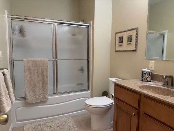 $570,000 | 3550 East Bishop Road, Mount Vernon, IL 62864