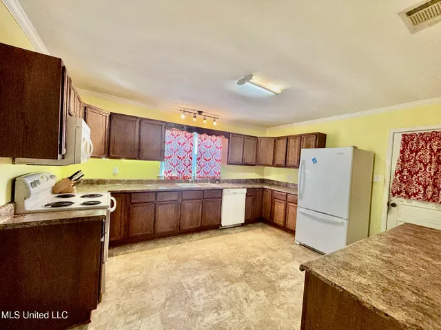 $199,999 | 6045 Highway 44, Jayess, MS 39641