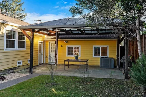 $659,000 | 201 Triplett Drive, Cloverdale, CA 95425