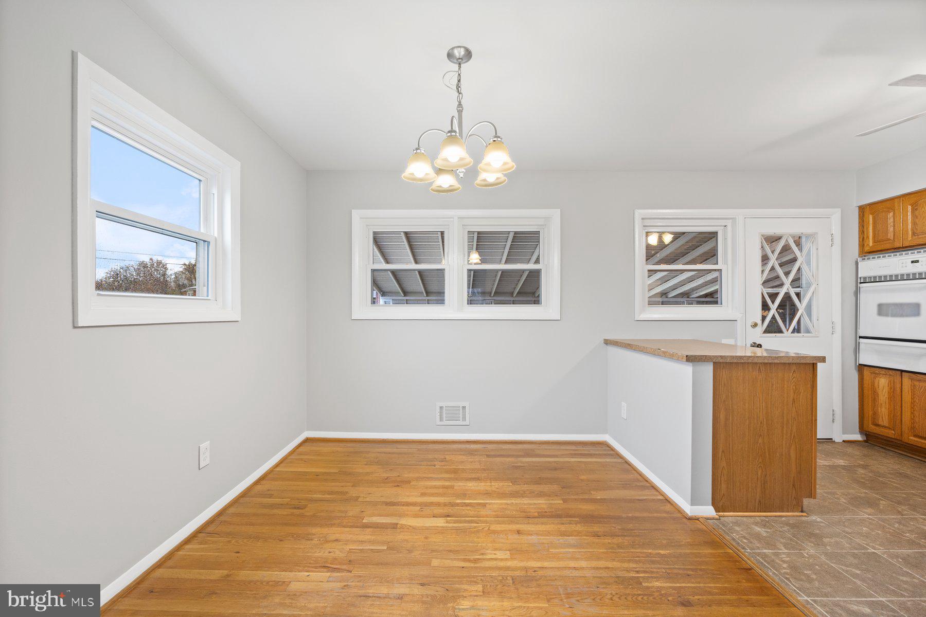810 Bobby Road Catonsville, MD 21228 - Photo 11 of 36