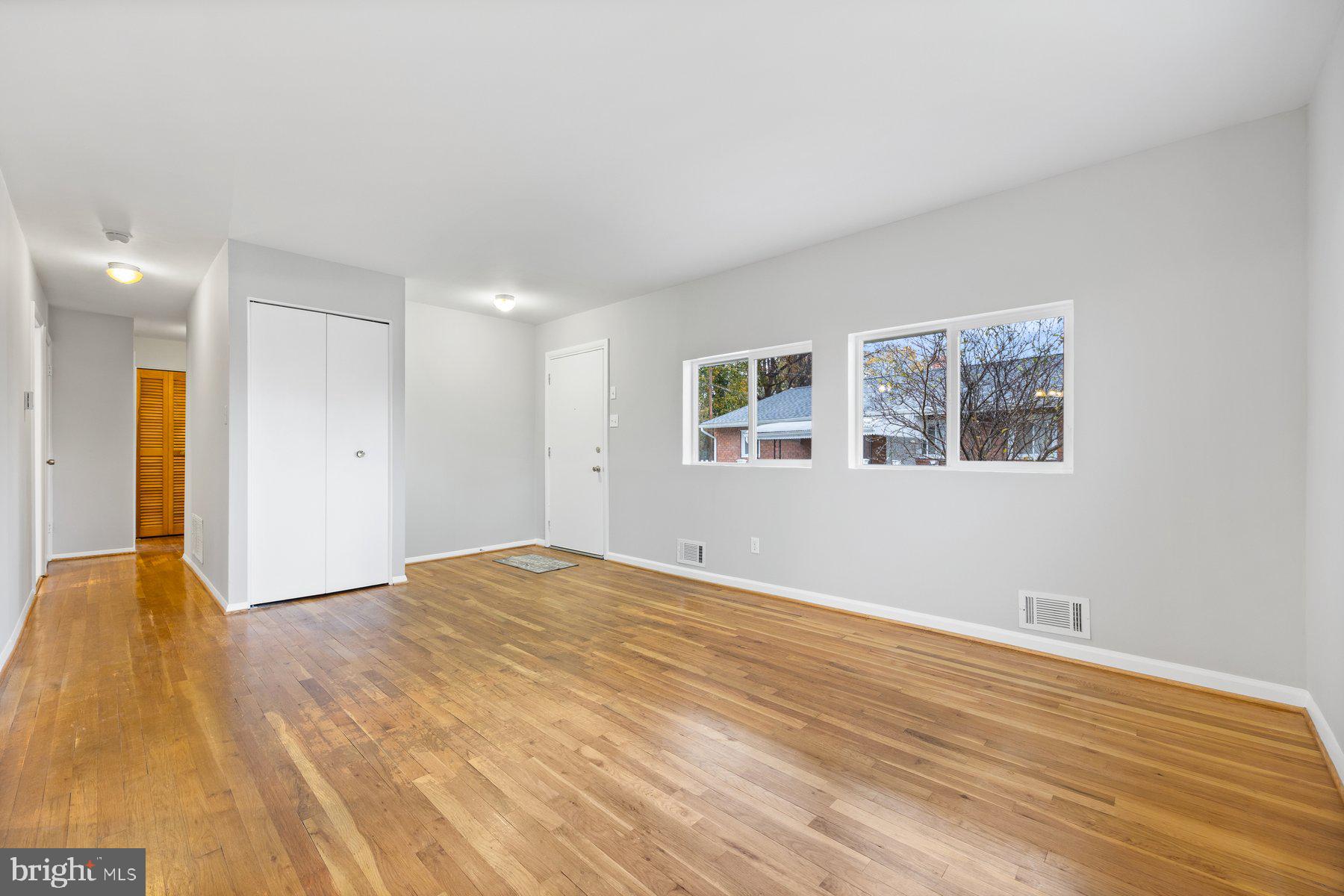 810 Bobby Road Catonsville, MD 21228 - Photo 9 of 36