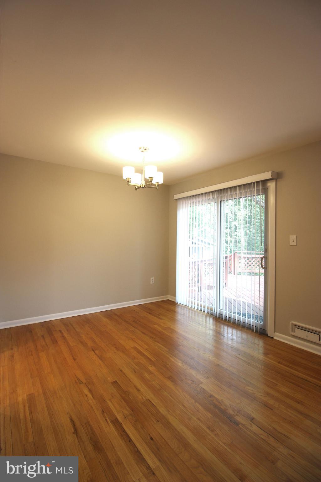 6211 Duntley Court Springfield, VA 22152 - Photo 7 of 53