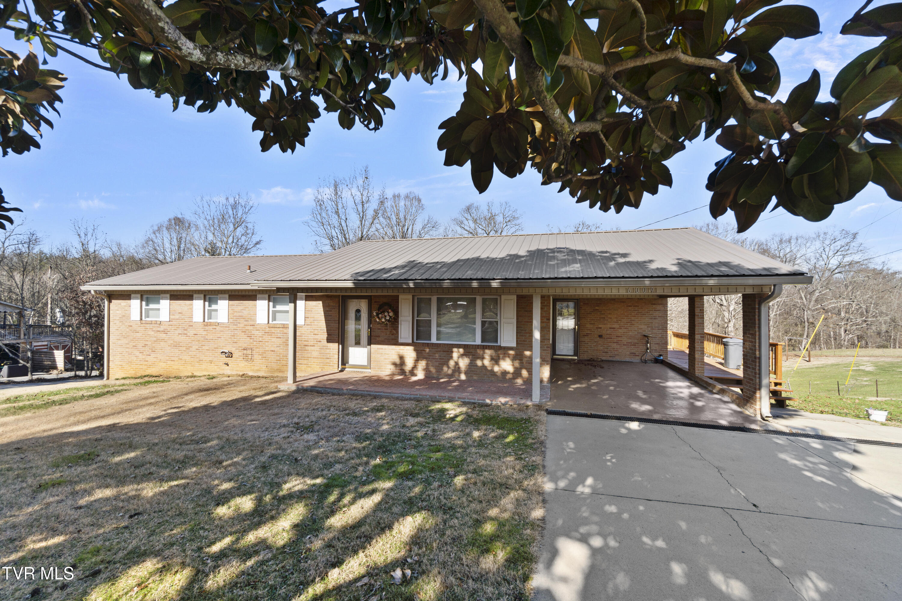 6009 Fall Creek Dock Road Russellville, TN 37860 - Photo 2 of 50 DSC07006