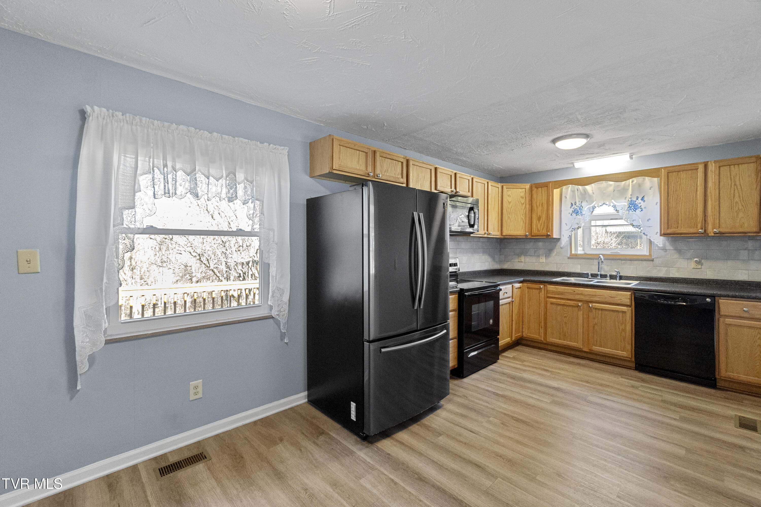 6009 Fall Creek Dock Road Russellville, TN 37860 - Photo 6 of 50 DSC06895