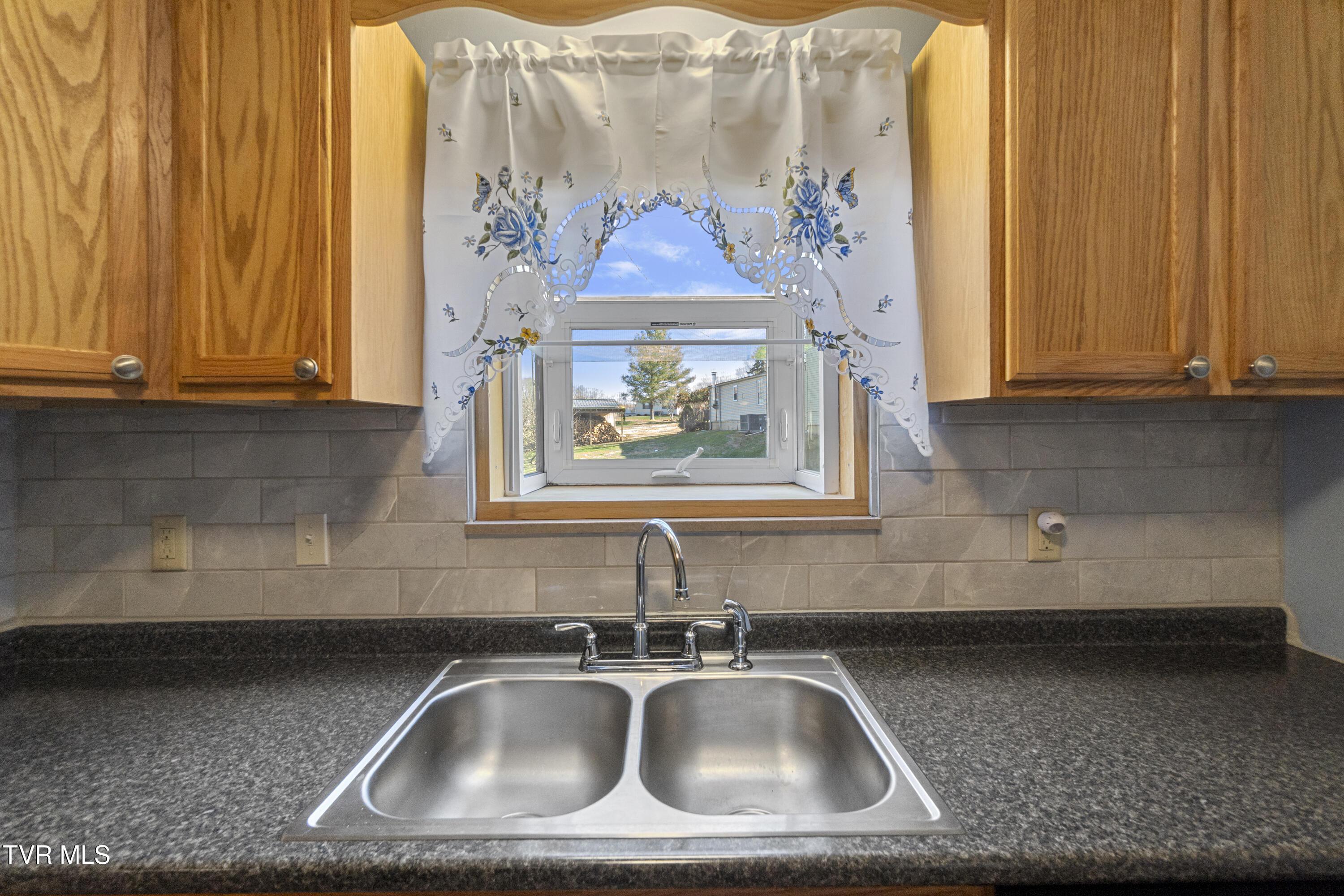 6009 Fall Creek Dock Road Russellville, TN 37860 - Photo 7 of 50 DSC06889