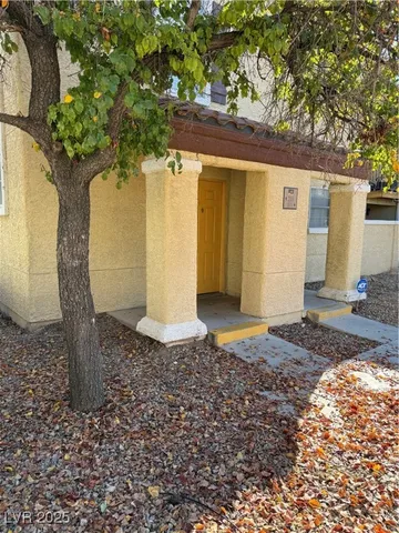 $1,350 | 2801 North Rainbow Boulevard, Unit 211, Las Vegas, NV 89108