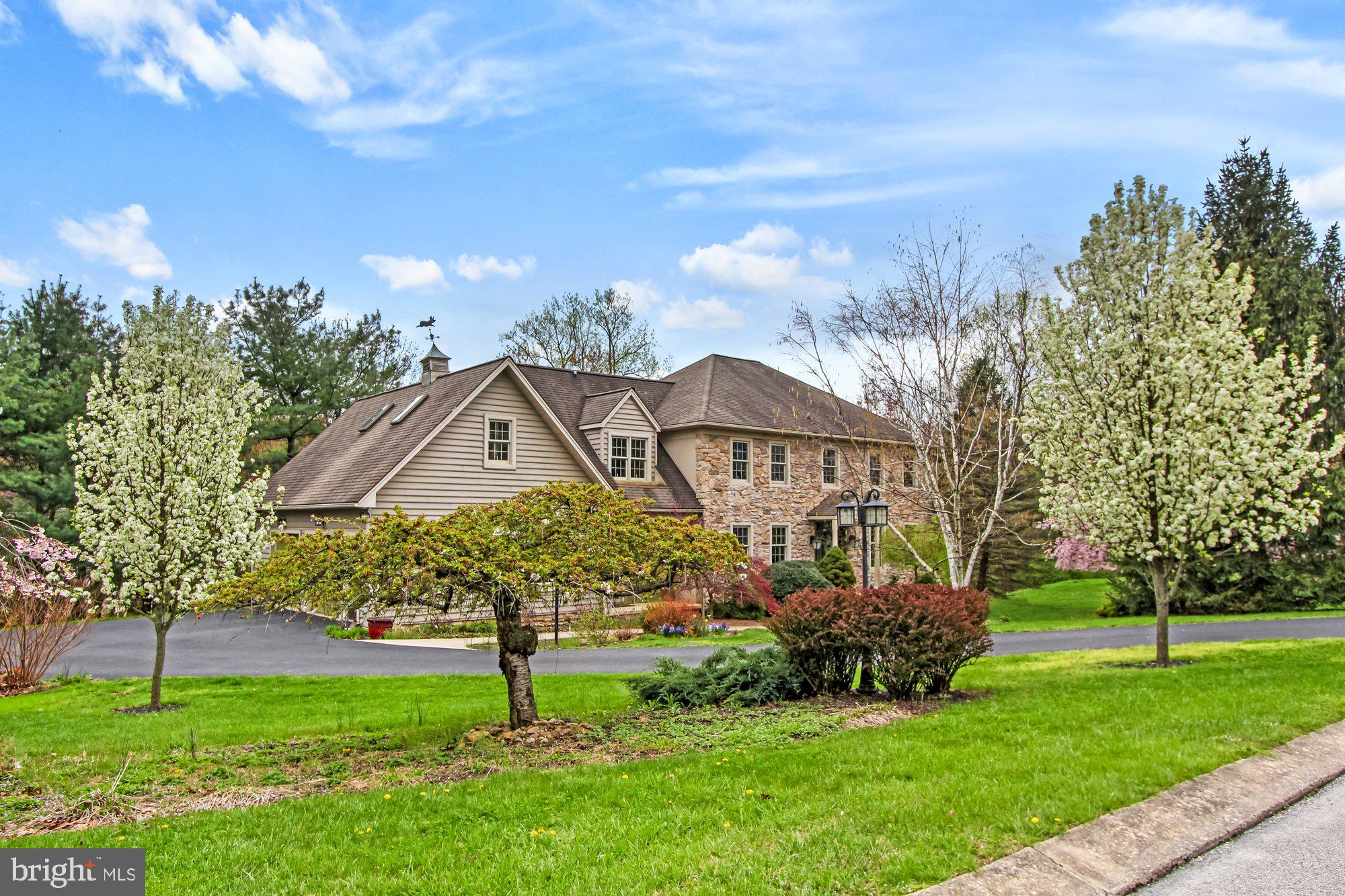 3540 Deininger Road York, PA 17406 - Photo 2 of 13 Gallery Image 2